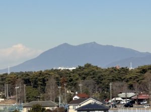 筑波山を望む郊外の景色